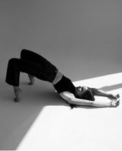 Load image into Gallery viewer, Burlesque Chair Dance Group Private session - All level
