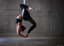 Load image into Gallery viewer, Burlesque Chair Dance Group Private session - All level
