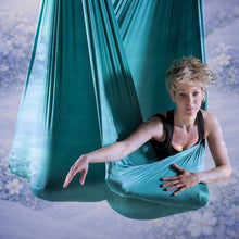 Load image into Gallery viewer, 6 Yards Aerial hammock set - Low stretch - Carabiners - Daisy chain
