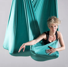 Load image into Gallery viewer, 6 Yards Aerial hammock set - Low stretch - Carabiners - Daisy chain
